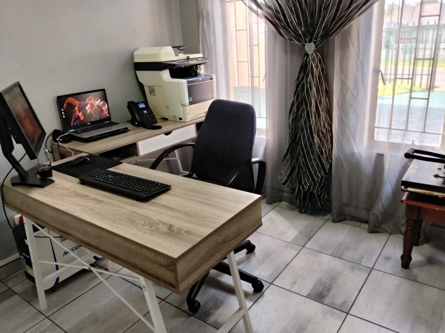 3 Bedroom Property for Sale in Dan Pienaarville Gauteng