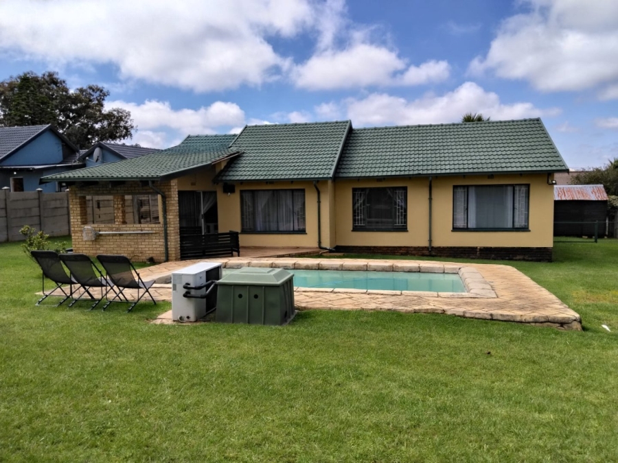 3 Bedroom Property for Sale in Dan Pienaarville Gauteng