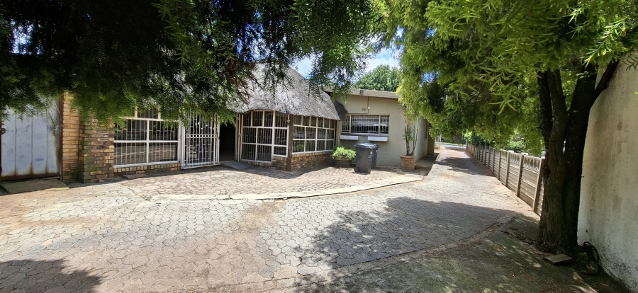 4 Bedroom Property for Sale in Krugersdorp North Gauteng