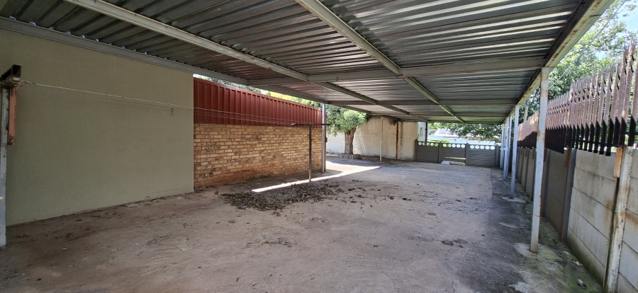 4 Bedroom Property for Sale in Krugersdorp North Gauteng