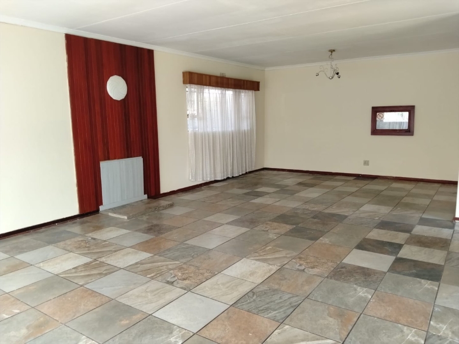 4 Bedroom Property for Sale in Krugersdorp North Gauteng