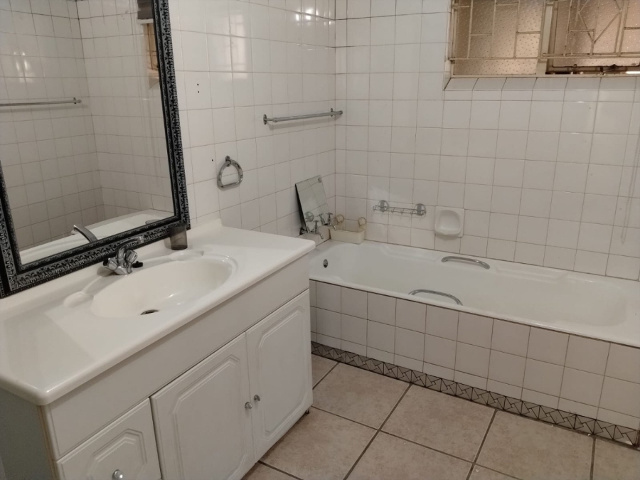 4 Bedroom Property for Sale in Krugersdorp North Gauteng