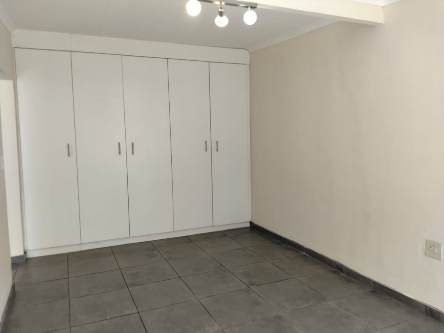 4 Bedroom Property for Sale in Krugersdorp North Gauteng