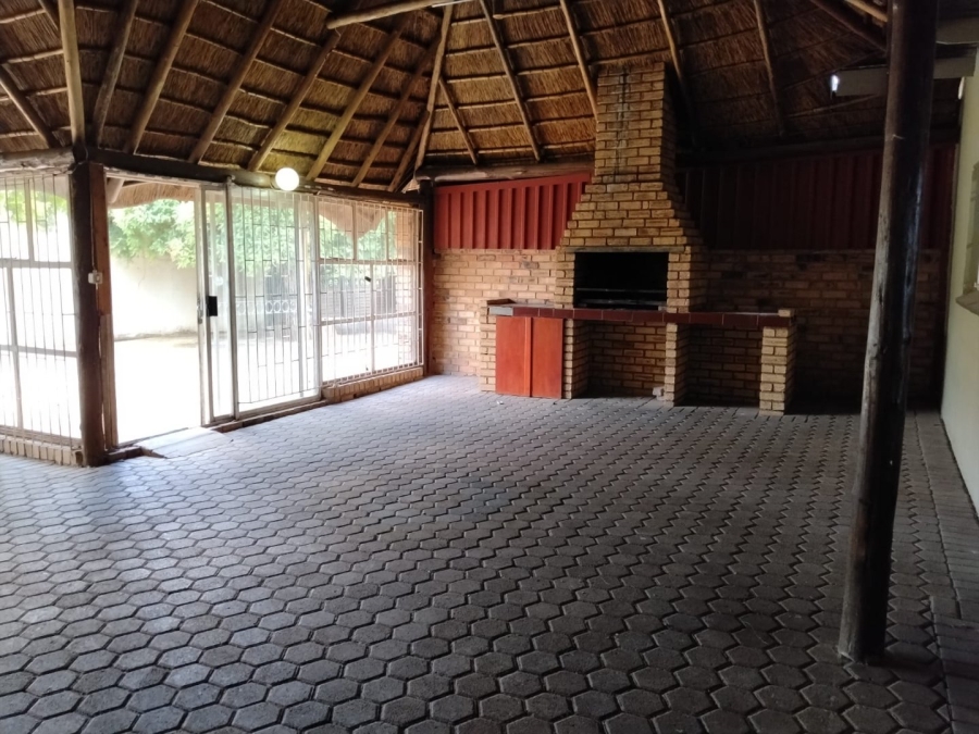4 Bedroom Property for Sale in Krugersdorp North Gauteng