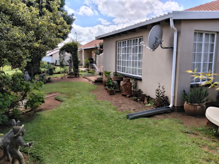 2 Bedroom Property for Sale in Randpoort Gauteng