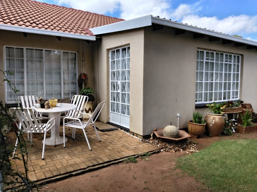 2 Bedroom Property for Sale in Randpoort Gauteng