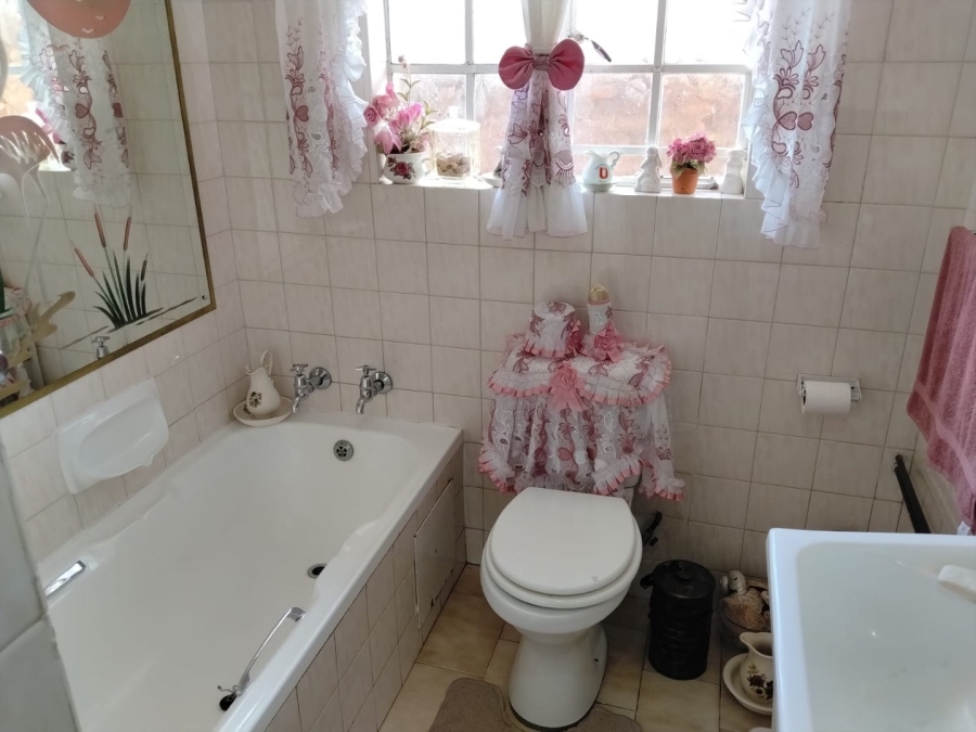 2 Bedroom Property for Sale in Randpoort Gauteng