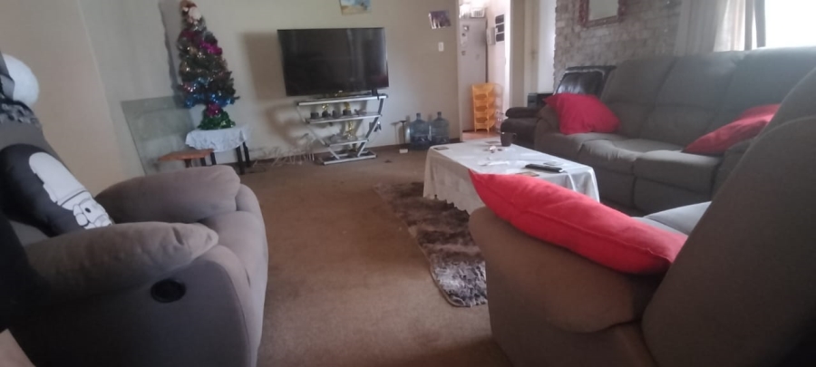 3 Bedroom Property for Sale in Helikonpark Gauteng