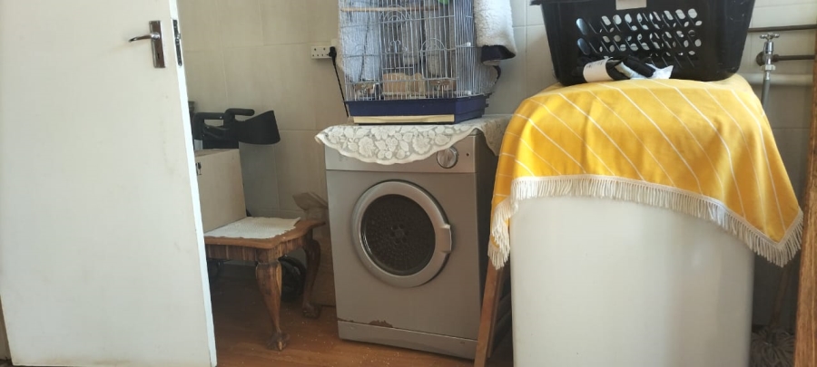 3 Bedroom Property for Sale in Helikonpark Gauteng