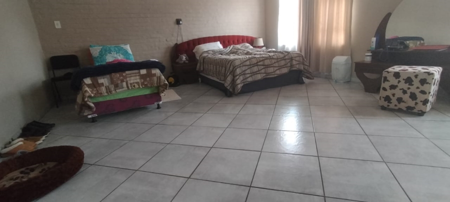 3 Bedroom Property for Sale in Helikonpark Gauteng