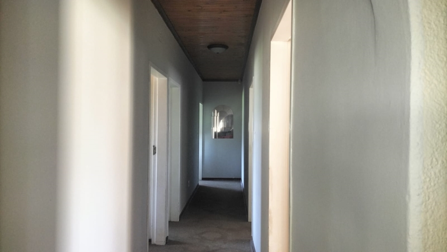 3 Bedroom Property for Sale in Helikonpark Gauteng