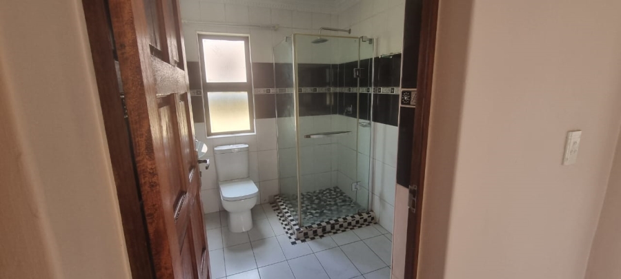 To Let 4 Bedroom Property for Rent in Crescent Wood Country Estate Gauteng