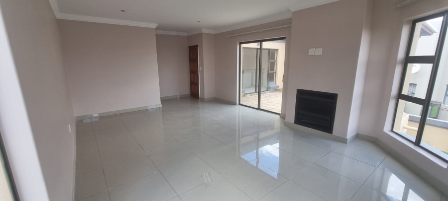 To Let 4 Bedroom Property for Rent in Crescent Wood Country Estate Gauteng