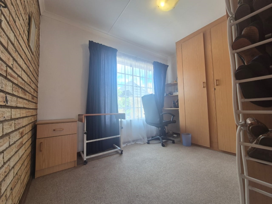 3 Bedroom Property for Sale in Noordheuwel Gauteng