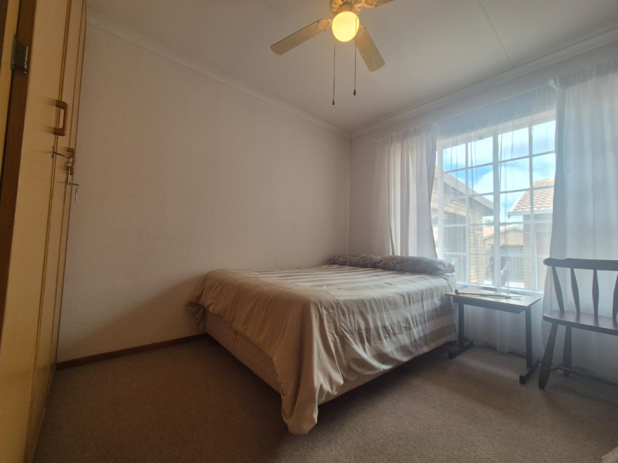 3 Bedroom Property for Sale in Noordheuwel Gauteng