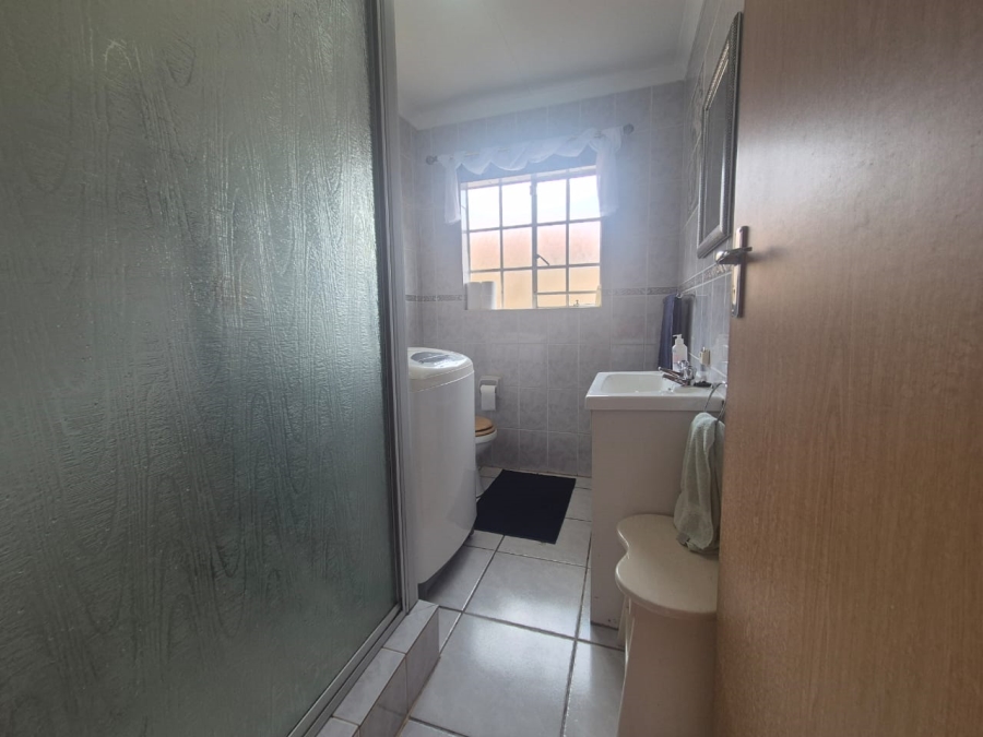 3 Bedroom Property for Sale in Noordheuwel Gauteng
