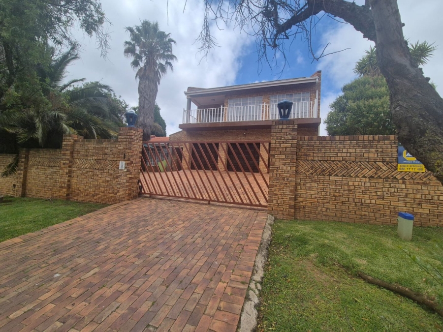 4 Bedroom Property for Sale in Noordheuwel Gauteng
