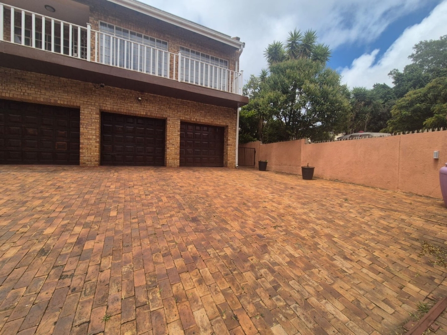 4 Bedroom Property for Sale in Noordheuwel Gauteng