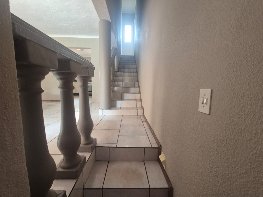 4 Bedroom Property for Sale in Noordheuwel Gauteng