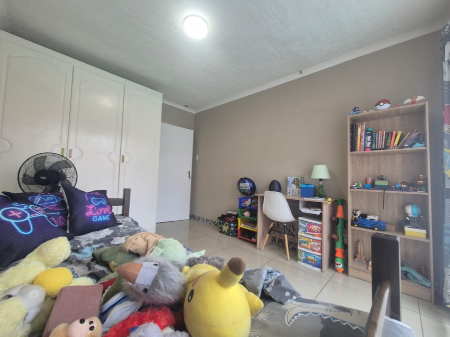 4 Bedroom Property for Sale in Noordheuwel Gauteng