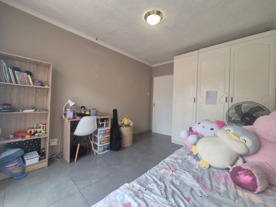 4 Bedroom Property for Sale in Noordheuwel Gauteng