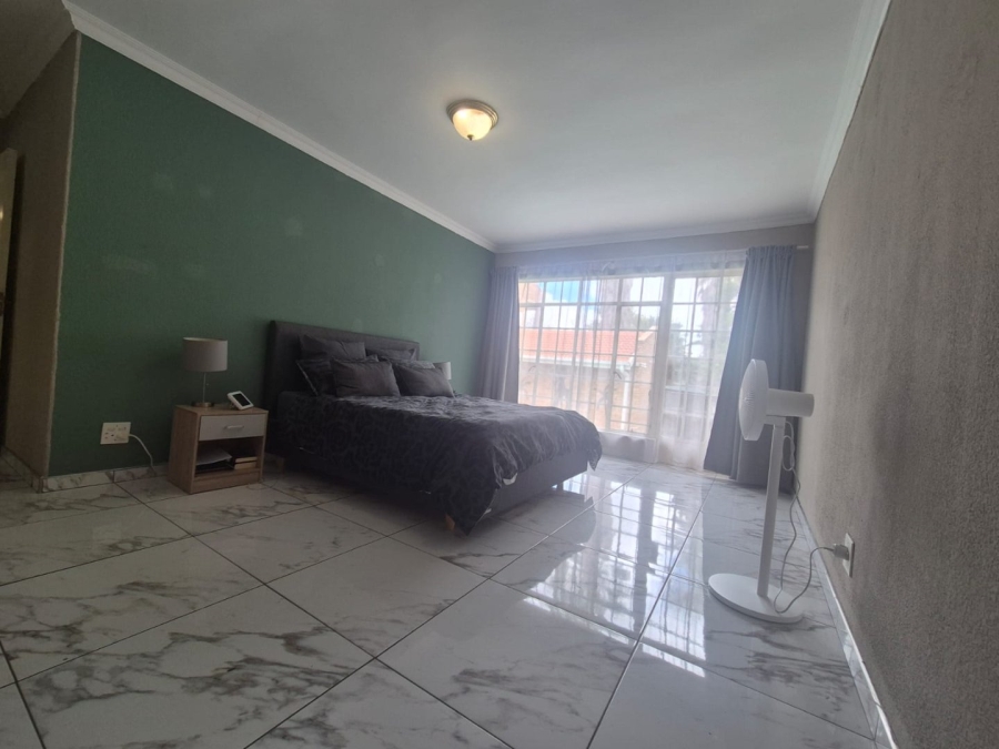4 Bedroom Property for Sale in Noordheuwel Gauteng