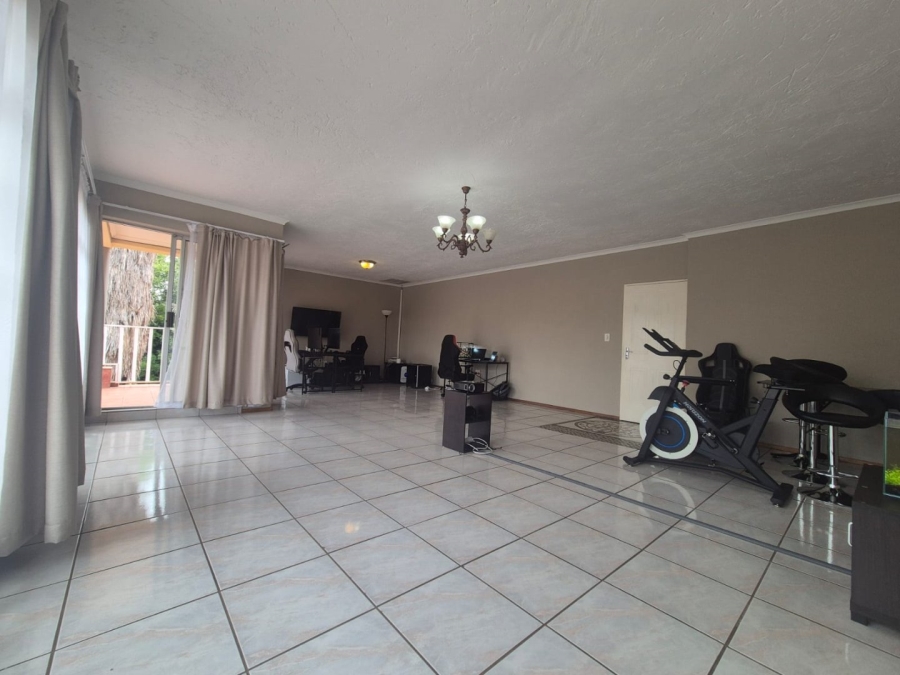 4 Bedroom Property for Sale in Noordheuwel Gauteng