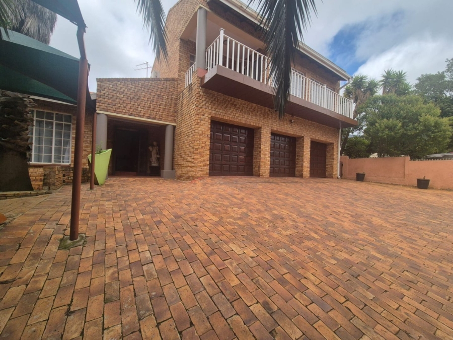 4 Bedroom Property for Sale in Noordheuwel Gauteng
