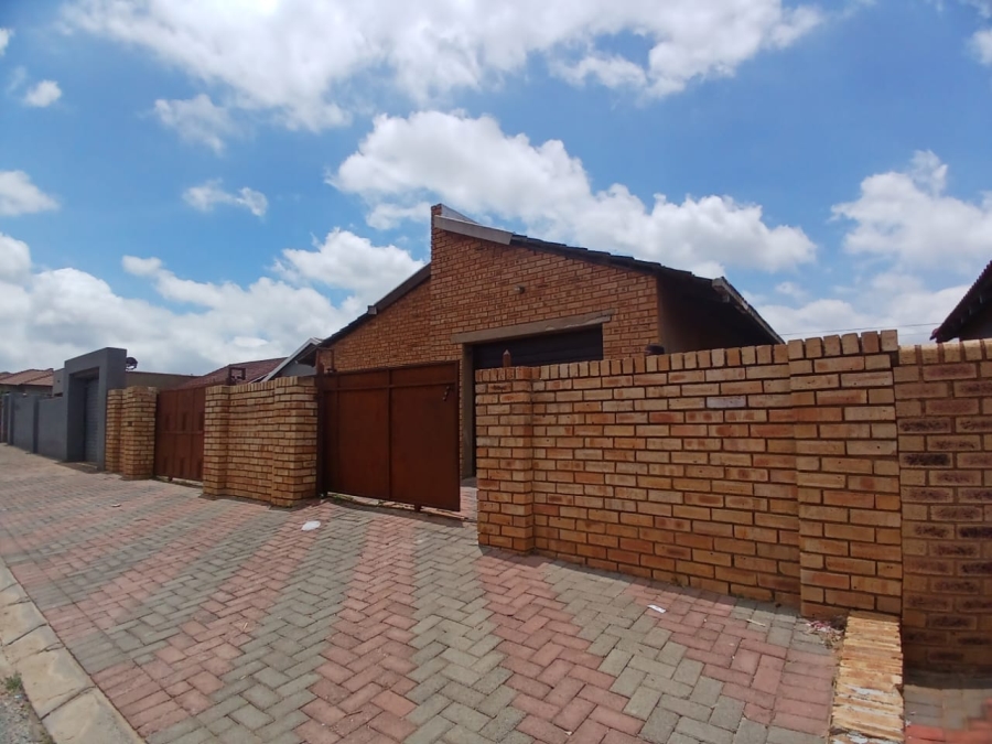 3 Bedroom Property for Sale in Kagiso Gauteng