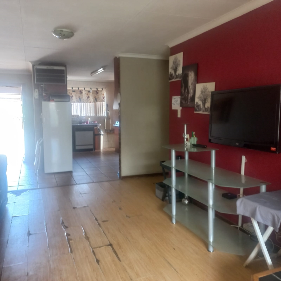 3 Bedroom Property for Sale in Mindalore Gauteng