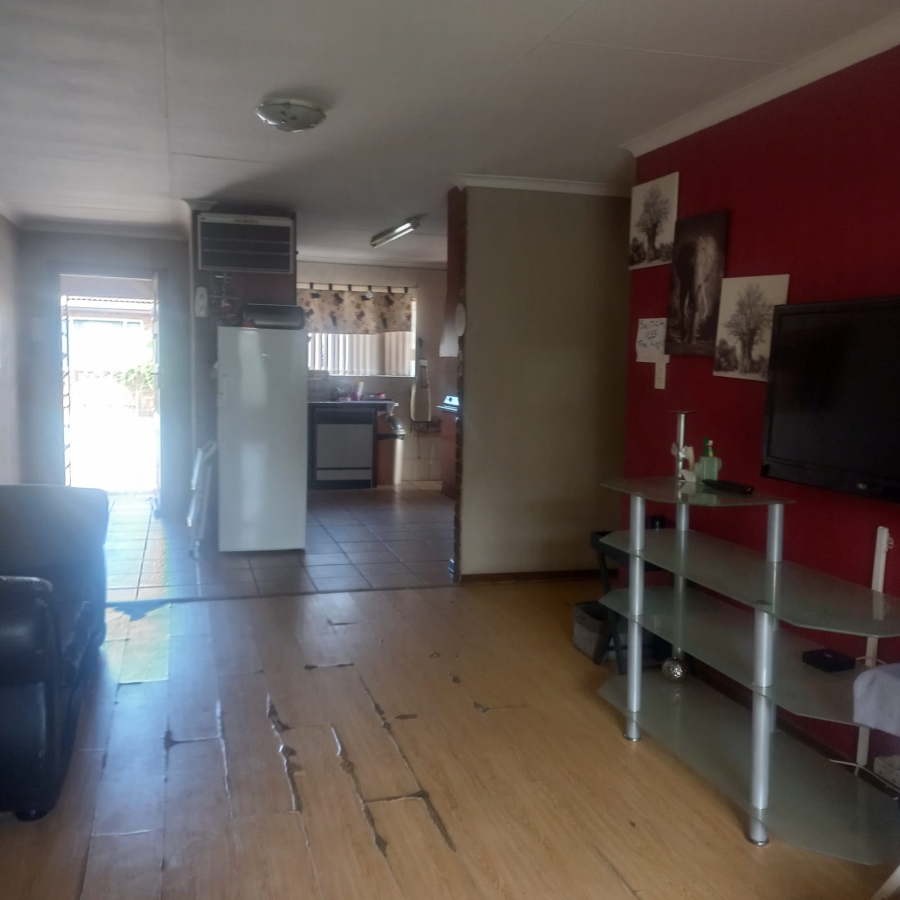 3 Bedroom Property for Sale in Mindalore Gauteng