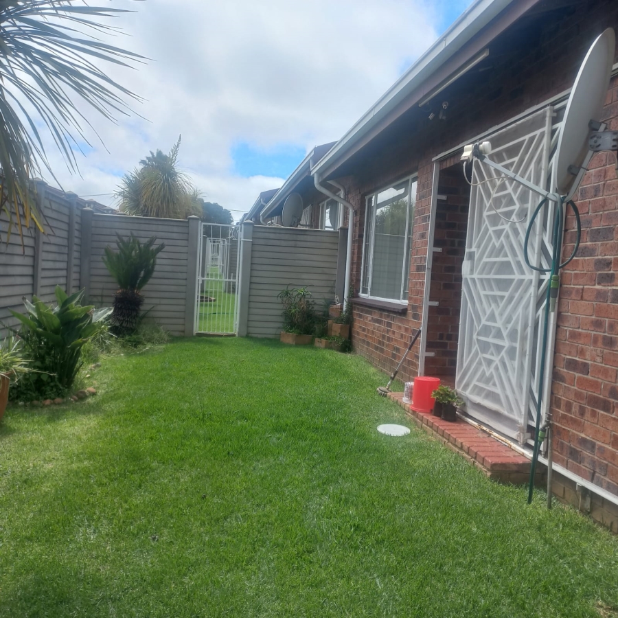 3 Bedroom Property for Sale in Mindalore Gauteng