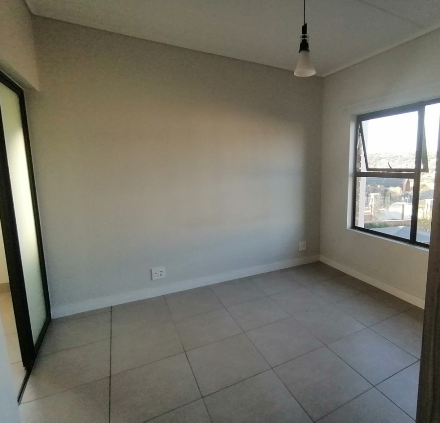 To Let 1 Bedroom Property for Rent in Mulbarton Gauteng