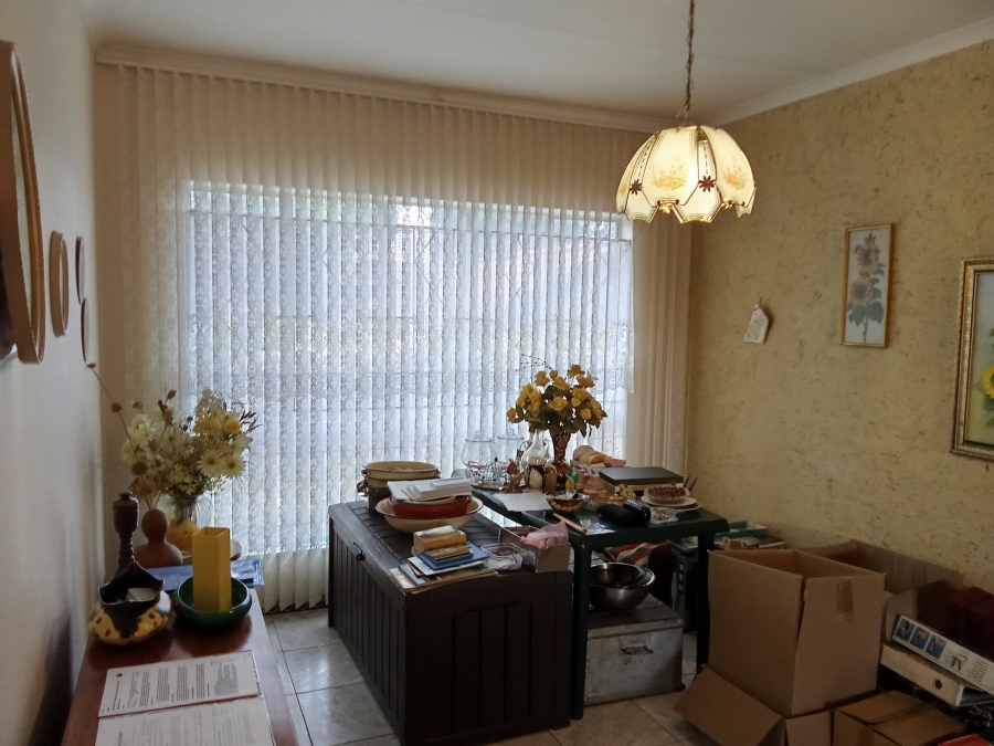 4 Bedroom Property for Sale in Wilro Park Gauteng