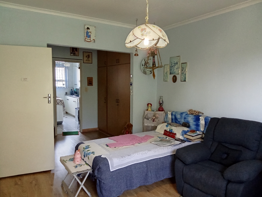 4 Bedroom Property for Sale in Wilro Park Gauteng