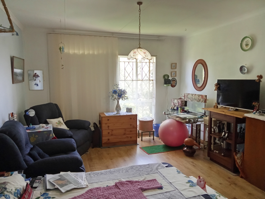 4 Bedroom Property for Sale in Wilro Park Gauteng