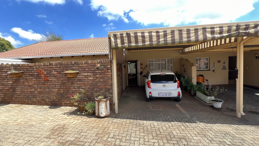 2 Bedroom Property for Sale in Randpoort Gauteng