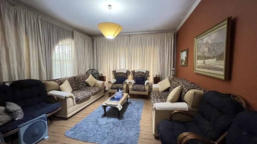 3 Bedroom Property for Sale in Helikonpark Gauteng