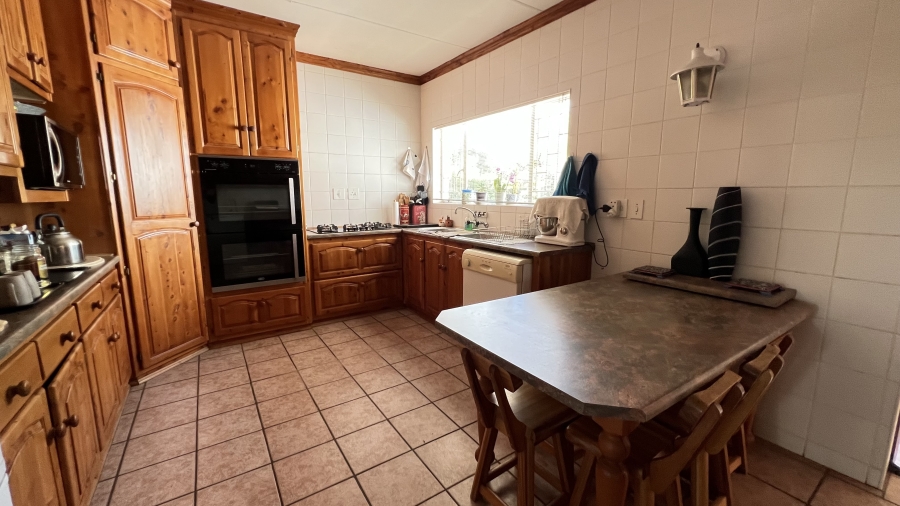 3 Bedroom Property for Sale in Helikonpark Gauteng