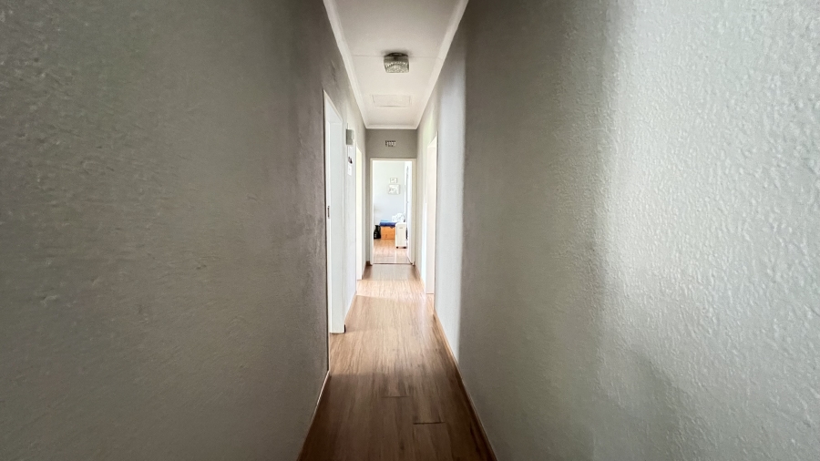 3 Bedroom Property for Sale in Helikonpark Gauteng