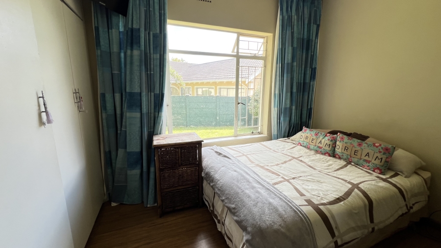 3 Bedroom Property for Sale in Helikonpark Gauteng