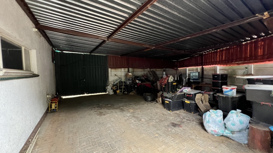 3 Bedroom Property for Sale in Helikonpark Gauteng