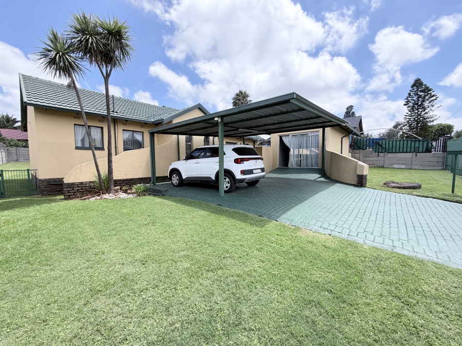 3 Bedroom Property for Sale in Dan Pienaarville Gauteng