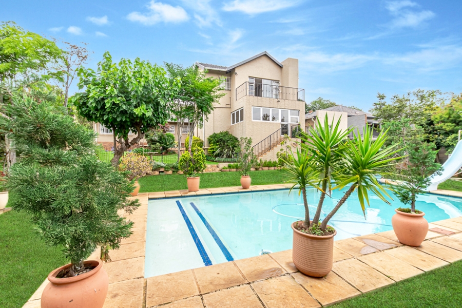 4 Bedroom Property for Sale in Linden Gauteng