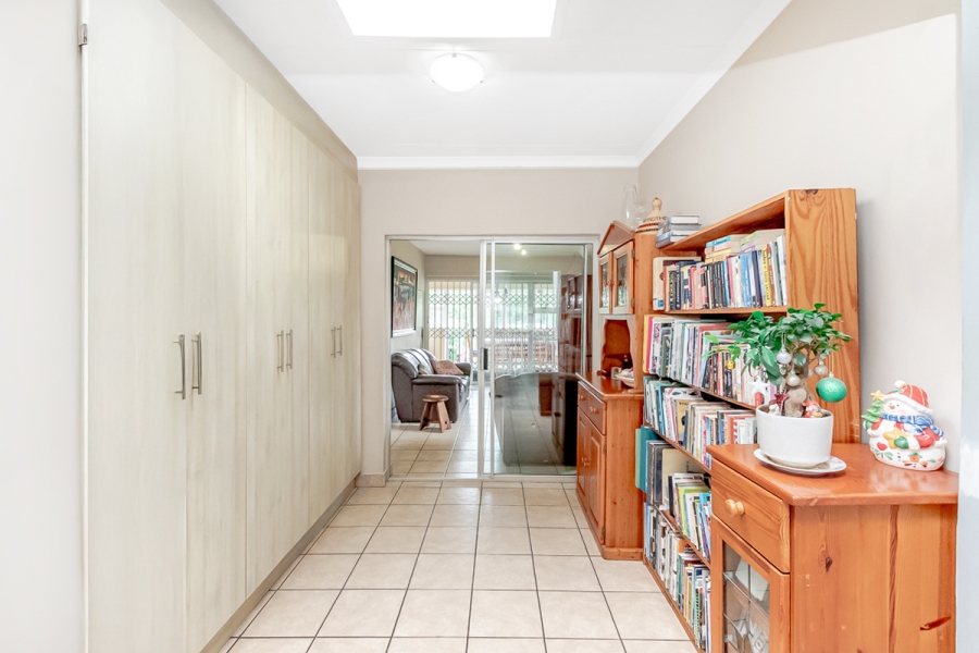 4 Bedroom Property for Sale in Linden Gauteng