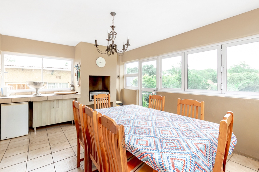 4 Bedroom Property for Sale in Linden Gauteng