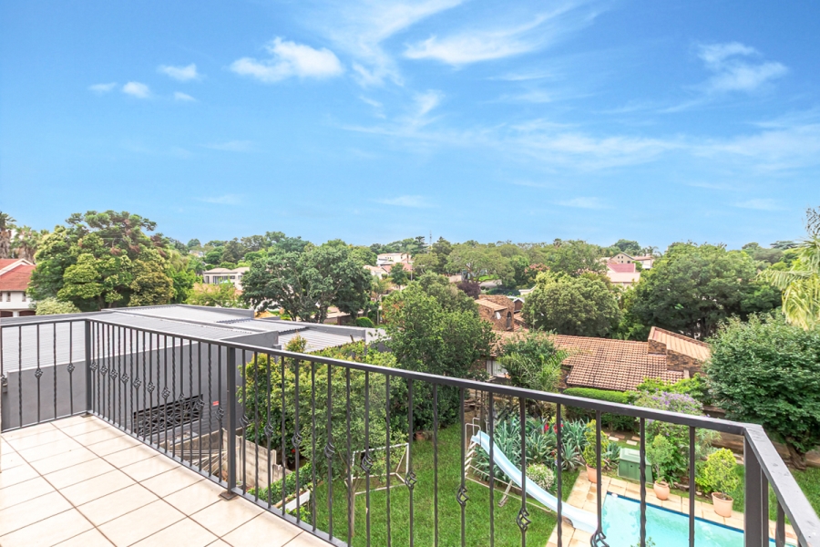 4 Bedroom Property for Sale in Linden Gauteng