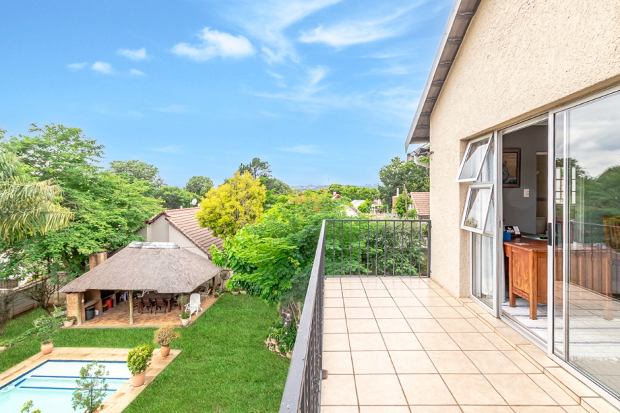 4 Bedroom Property for Sale in Linden Gauteng
