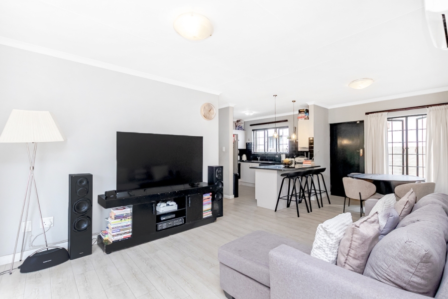 2 Bedroom Property for Sale in Bloubosrand Gauteng