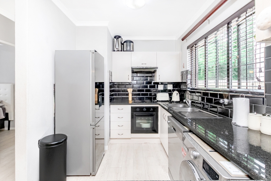 2 Bedroom Property for Sale in Bloubosrand Gauteng